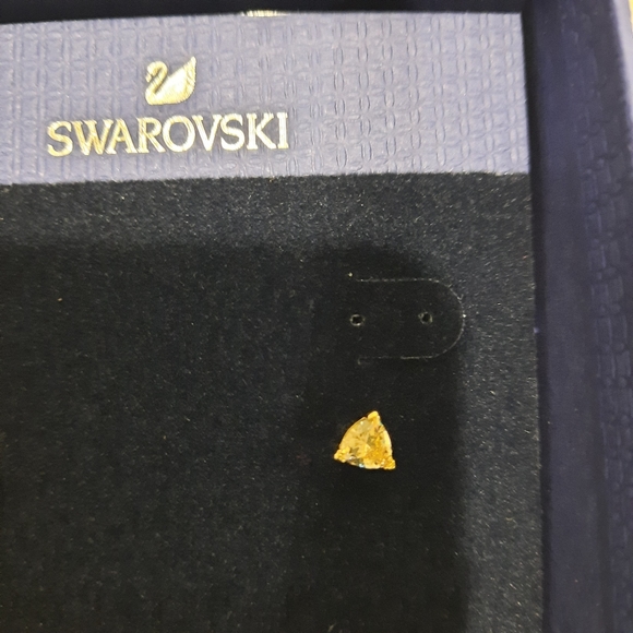 NIB Swarovski Elements CZ PE Stud Tri Earrings - Picture 3 of 7